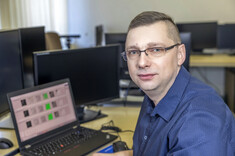 Prof. PRz Mariusz Oszust,
